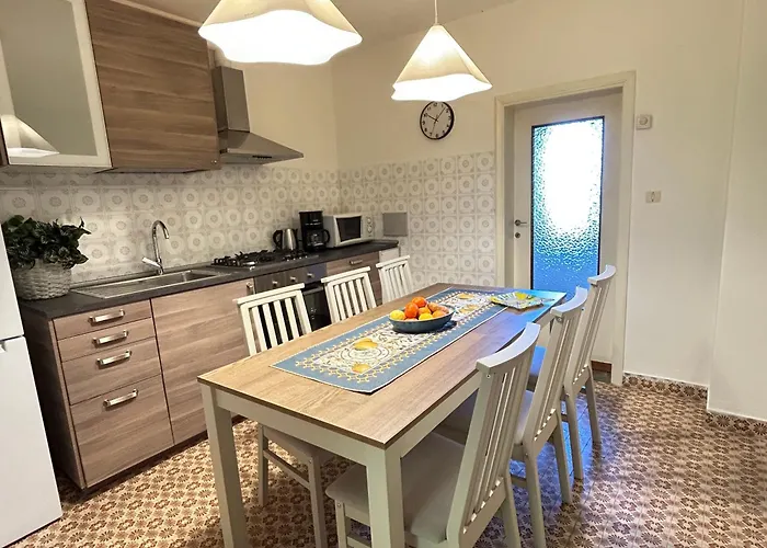 아파트 Discovering Pulicchio 아베토네